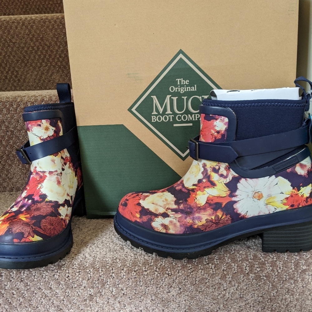 New: Women's Liberty Muck Boot Rubber/Waterproof